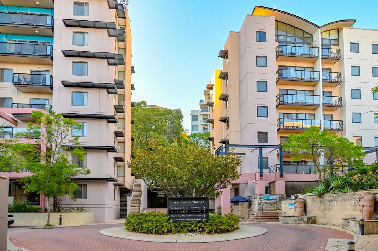Nesuto Mounts Bay Aparthotel Perth Bagian luar foto