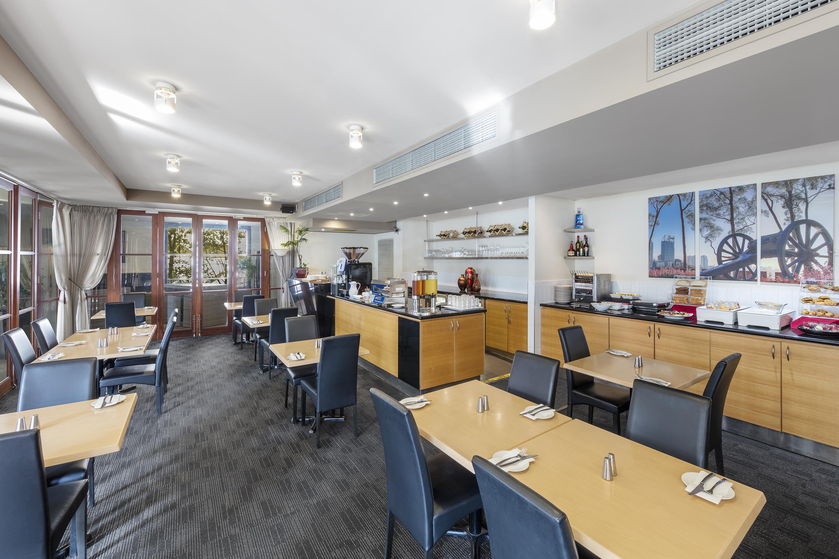 Nesuto Mounts Bay Aparthotel Perth Bagian luar foto