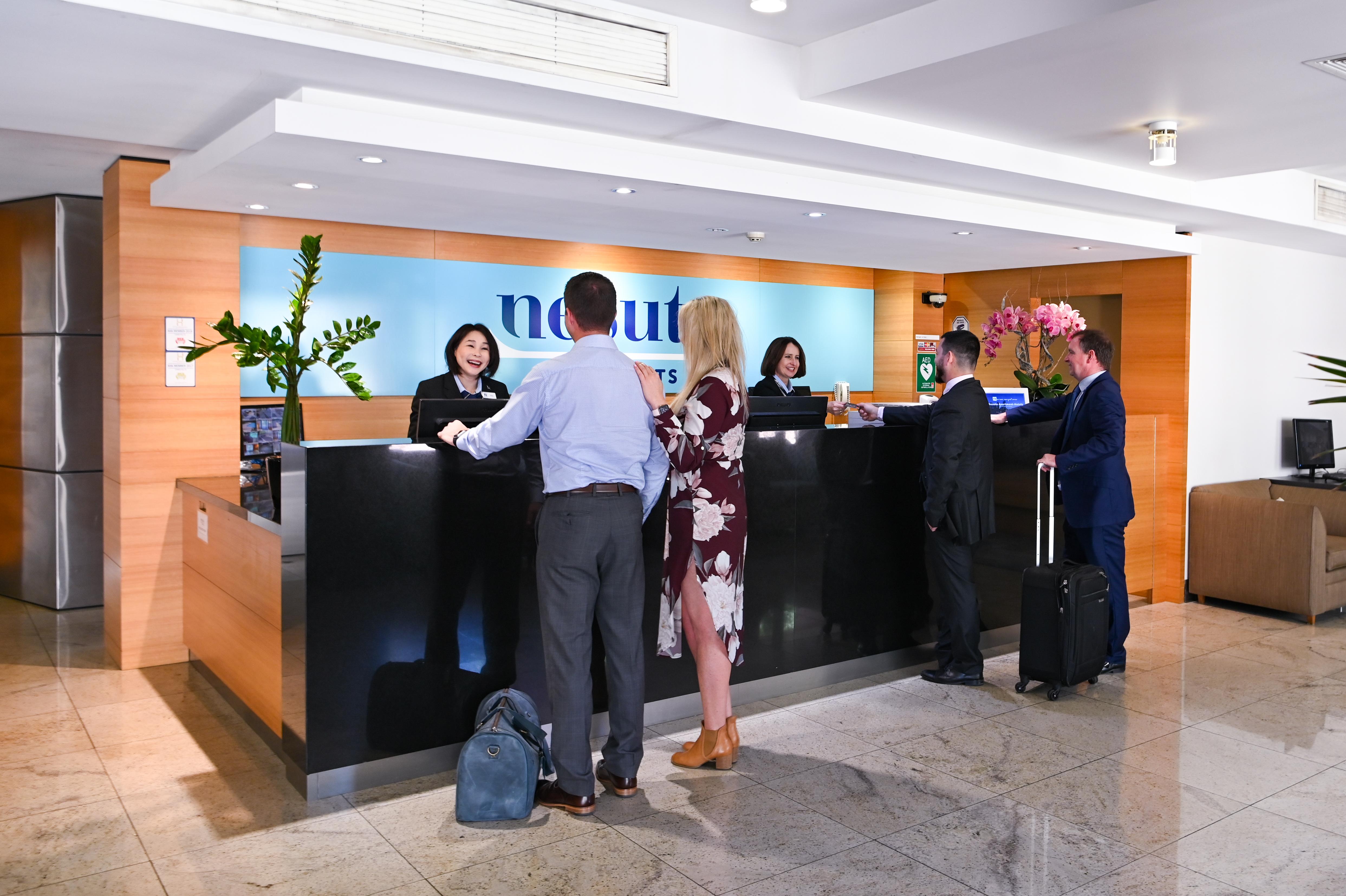 Nesuto Mounts Bay Aparthotel Perth Bagian luar foto