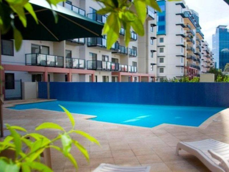 Nesuto Mounts Bay Aparthotel Perth Bagian luar foto